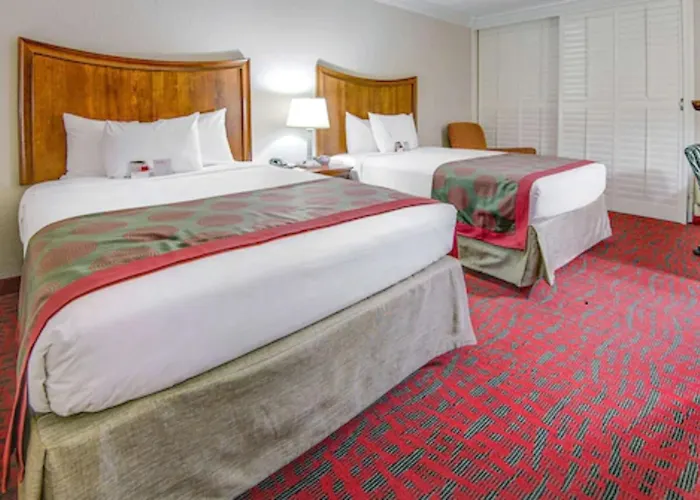 Ramada By Wyndham Metairie New Orleans Airport
